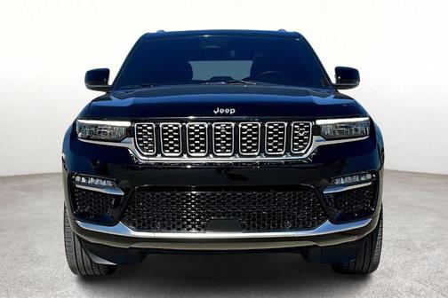 2023 Jeep Grand Cherokee Summit
