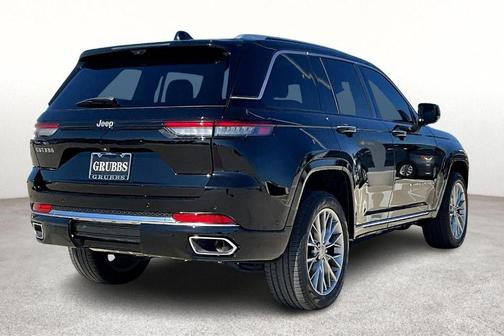 2023 Jeep Grand Cherokee Summit