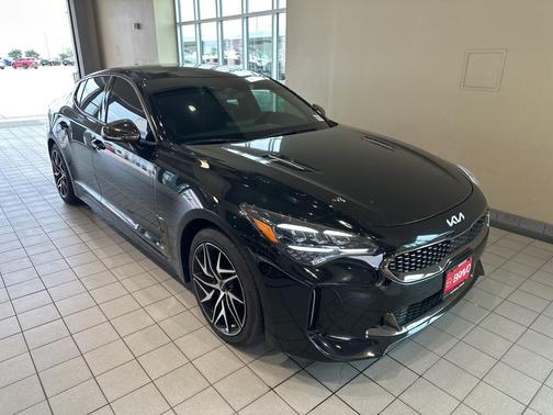 2023 Kia Stinger GT-Line