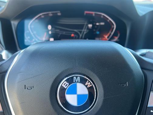 2020 BMW 330 i