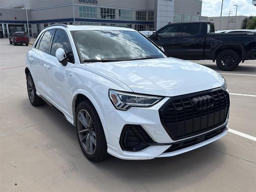 2022 Audi Q3 45 S line Premium Plus