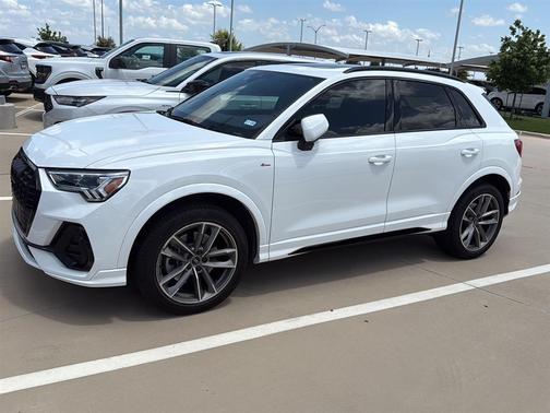 2022 Audi Q3 45 S line Premium Plus