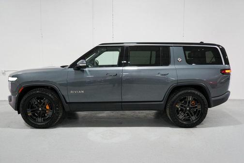 2023 Rivian R1S Adventure