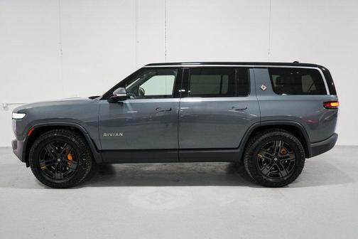 2023 Rivian R1S Adventure
