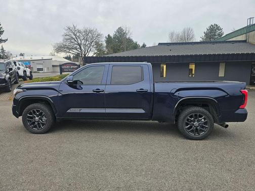 2024 Toyota Tundra Platinum