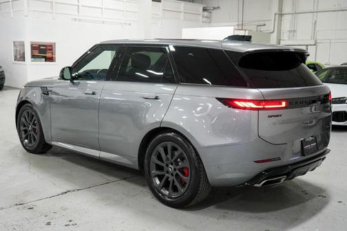 2023 Land Rover Range Rover Sport SE