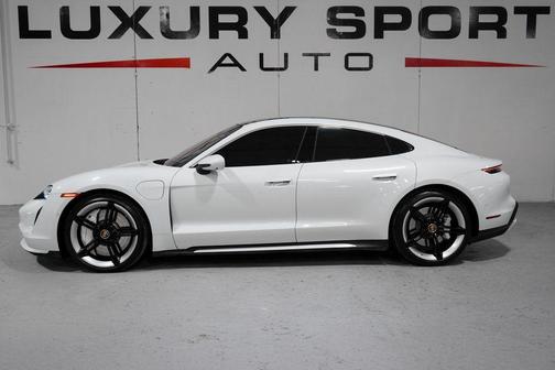 2020 Porsche Taycan Turbo