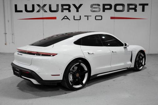 2020 Porsche Taycan Turbo