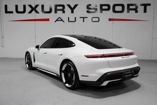 2020 Porsche Taycan Turbo