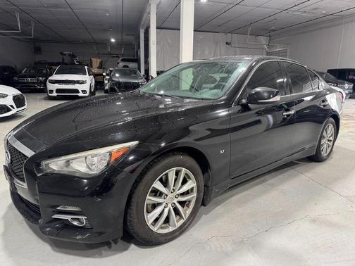 2015 INFINITI Q50 Premium