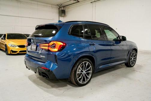 2023 BMW X3 M40i