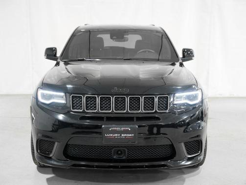 Diamond Black Crystal Pearlcoat 2018 Jeep Grand Cherokee Trackhawk