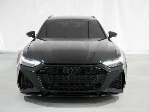 Mythos Black Metallic 2023 Audi RS 6 Avant 4.0T