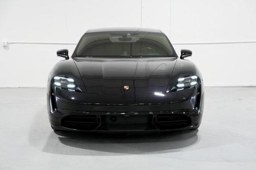 2020 Porsche Taycan Turbo