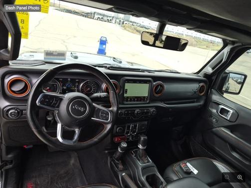 Black Clearcoat 2022 Jeep Gladiator Mojave 4x4