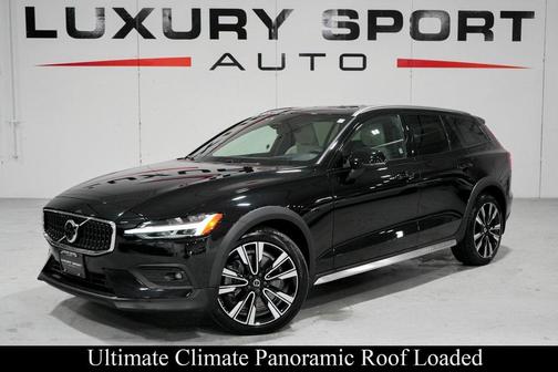 2023 Volvo V60 Cross Country B5 Ultimate