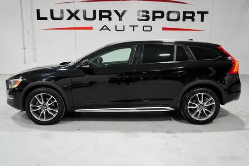 2015 Volvo V60 Cross Country T5 Platinum