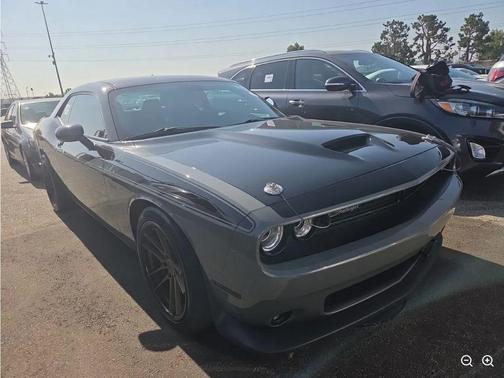 Destroyer Gray Clearcoat 2018 Dodge Challenger R/T 392