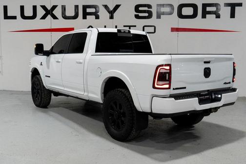 2023 RAM 2500 Laramie Crew Cab 4x4 6'4' Box