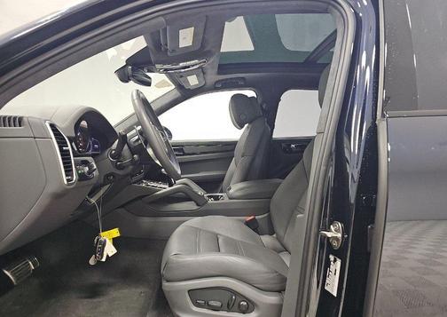 2022 Porsche Cayenne GTS
