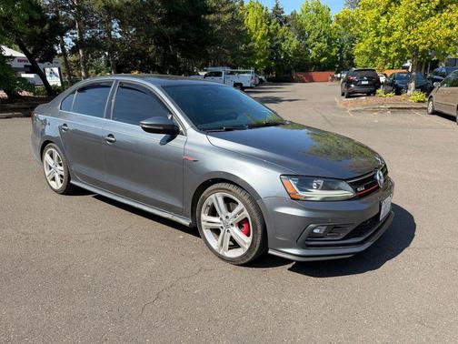 Platinum Gray Metallic 2017 Volkswagen Jetta GLI