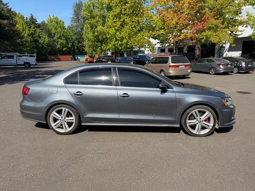 Platinum Gray Metallic 2017 Volkswagen Jetta GLI