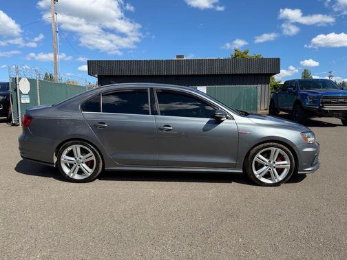 Platinum Gray Metallic 2017 Volkswagen Jetta GLI