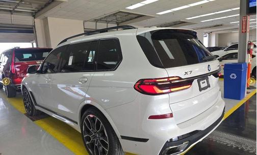 2024 BMW X7 xDrive40i