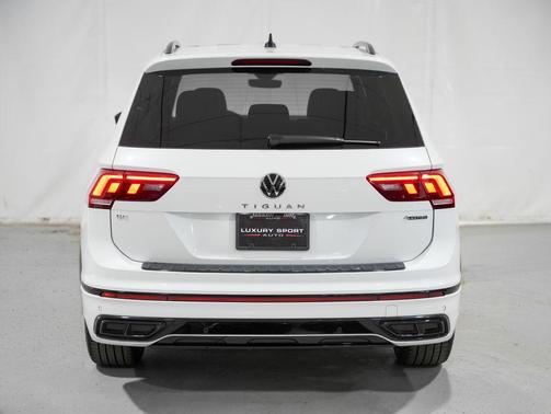 Opal White Pearl 2024 Volkswagen Tiguan 2.0T SE R-Line Black 4MOTION