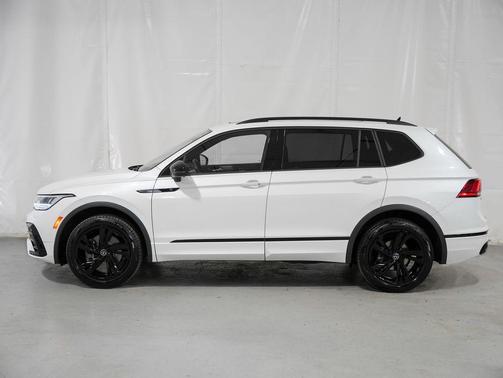 Opal White Pearl 2024 Volkswagen Tiguan 2.0T SE R-Line Black 4MOTION