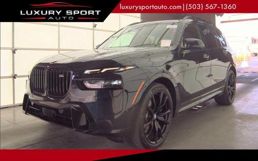 2023 BMW X7 M60i