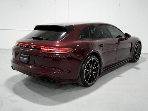 2018 Porsche Panamera Turbo