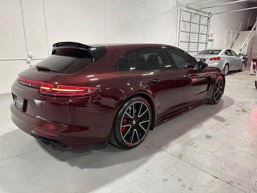 2018 Porsche Panamera Turbo