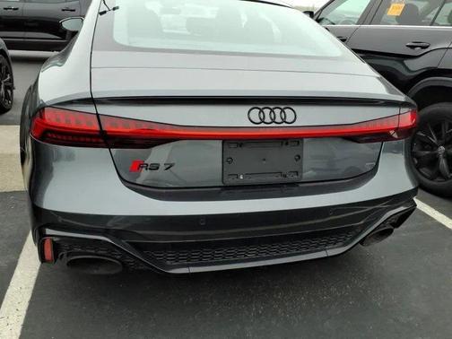 2023 Audi RS 7 4.0T