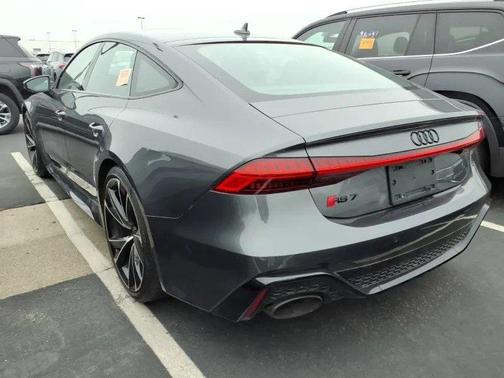2023 Audi RS 7 4.0T