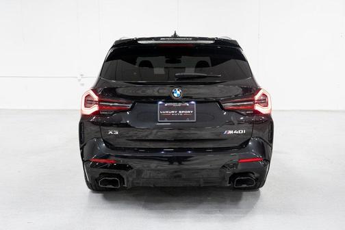 2023 BMW X3 M40i