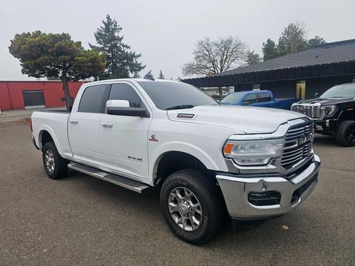 2021 RAM 2500 Laramie Crew Cab 4x4 6'4' Box