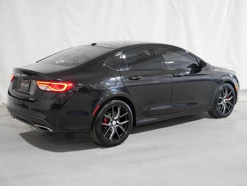 Black Clearcoat 2016 Chrysler 200 S