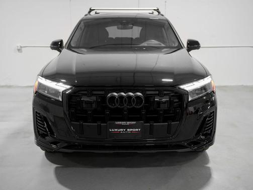 2025 Audi Q7 55 Prestige