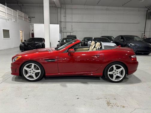 2016 Mercedes-Benz SLK-Class SLK300 Roadster