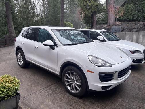2015 Porsche Cayenne Cayenne