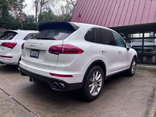 2015 Porsche Cayenne Cayenne