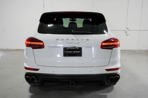 2015 Porsche Cayenne Cayenne