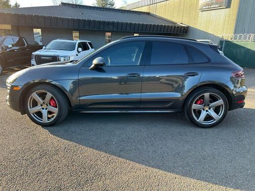 2017 Porsche Macan GTS