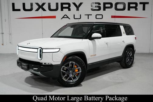 2023 Rivian R1S Adventure