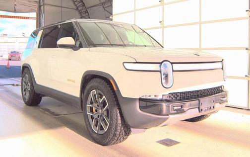 2023 Rivian R1S Adventure