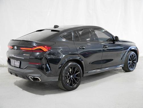 Black Sapphire Metallic 2020 BMW X6 M50i