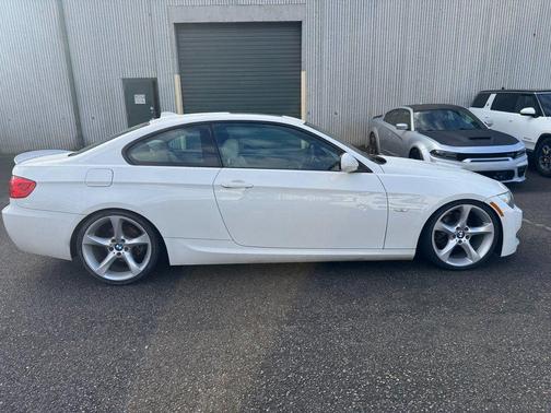 2011 BMW 328 328i