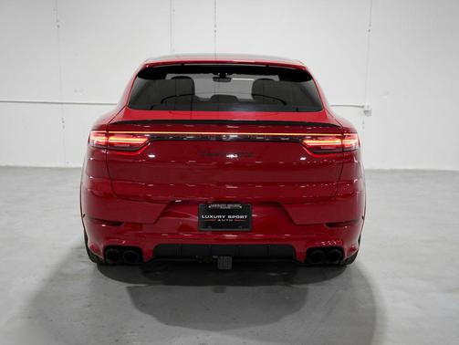 2023 Porsche Cayenne GTS