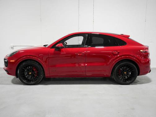 2023 Porsche Cayenne GTS
